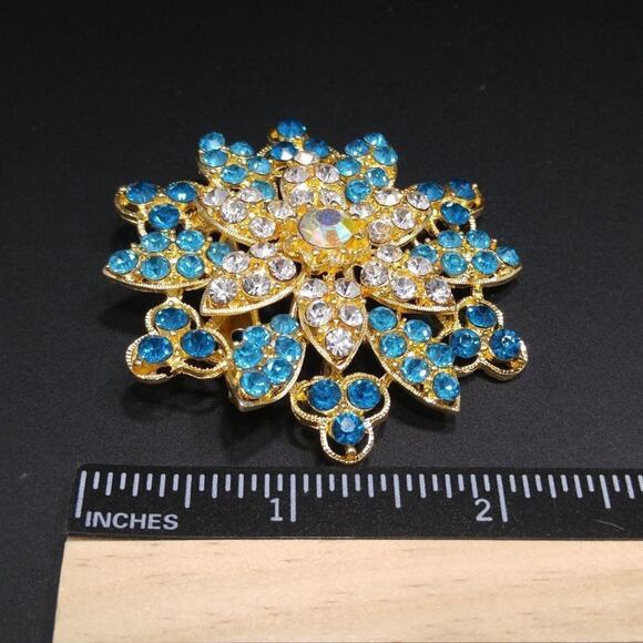 Gold Tone Flower Brooch Pendant Blue Clear Rhinestones Aurora Borealis Center - Picture 6 of 8